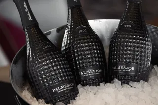 【Cuvee J2 Hôtel Osaka】メゾン初のコラボレーション、二コラ・フィアット「クロノテーク」メーカーズディナーを開催