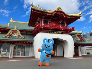 １０月２５日、江の島で「冒険スタンプラリー」などイベント開催！　江ノ電「えのん」「もころん」合同グリーティング、カレンダー発売など