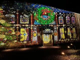 芸術の秋、みなかみ町でこころを揺さぶる特別な感動を体験しよう。光と音の没入体験型アートイベント「光の切り絵ナイトウォーク」 in ちばむらオートキャンパーズリゾート