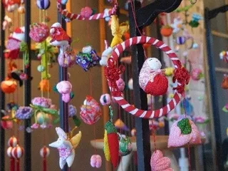 【箱根小涌園ユネッサン】藤田観光株式会社設立70周年×開成町町制施行70周年　あじさいちゃんとボザッピィのおともだち協定式