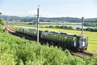 【新潟県長岡市】4日間だけの限定運行!秋の行楽シーズンは快速「摂田屋Shu*Kura」で新潟の旅へ!