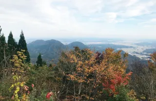 親子で紅葉の七ツ森へ！日本山岳会宮城支部が「親子登山」を開催