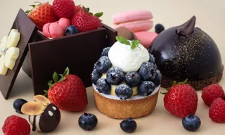 【オリエンタルホテル福岡 博多ステーション】甘酸っぱいベリーと濃厚チョコで”大人の贅沢なひととき”を「チョコレート＆ベリースイーツブッフェ」開催11月22日（土）～24日（月・祝）