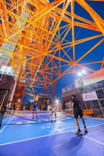 都市型レジャー施設「東京タワーピックルボールコート」9月1日よりナイター営業を開始