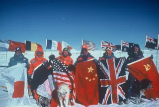 南極横断から36年。世界的冒険家 舟津圭三・荻田泰永が語る地球の今　　12/11(木)　東京・下北沢でドキュメンタリー映画上映＆クロストーク