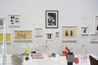 【建築とアートが交差する八ヶ岳の夜へ】中村キース・ヘリング美術館での初の建築展「北川原温　時間と空間の星座」展が開催中