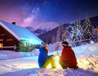 「Anniversary CAT Tours - 45年目の雫石で味わう特別な一滑り」2025-26 MEMORIAL YEARスタート【雫石スキー場・雫石プリンスホテル】