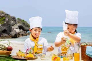 【バンタカフェ】絶景海カフェでパティシエ気分！　トロピカルフルーツを堪能する「まーさんトロピカルフェア」に、キッズプログラムが登場
