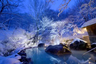 【奥入瀬渓流ホテル】豪雪地・青森の秘境温泉で、大自然の静寂に包まれる「冬の絶景雪見露天」今年も開催