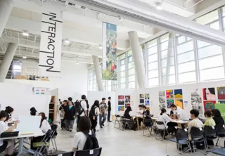 多摩美術大学「秋の進学相談会（秋のオープンキャンパス）」を9月28日（日）に開催。2025年、教員と直接相談できる最後のチャンス！大学説明会、入試作品展示、キャンパス見学ツアーも実施。