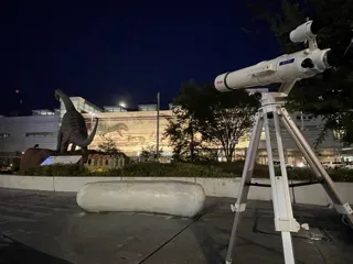 【福井県福井市】今年最大の満月「スーパームーン」、環が見えなくなる珍しい「土星」の観望会-11/5(水)福井駅西口恐竜広場で開催！