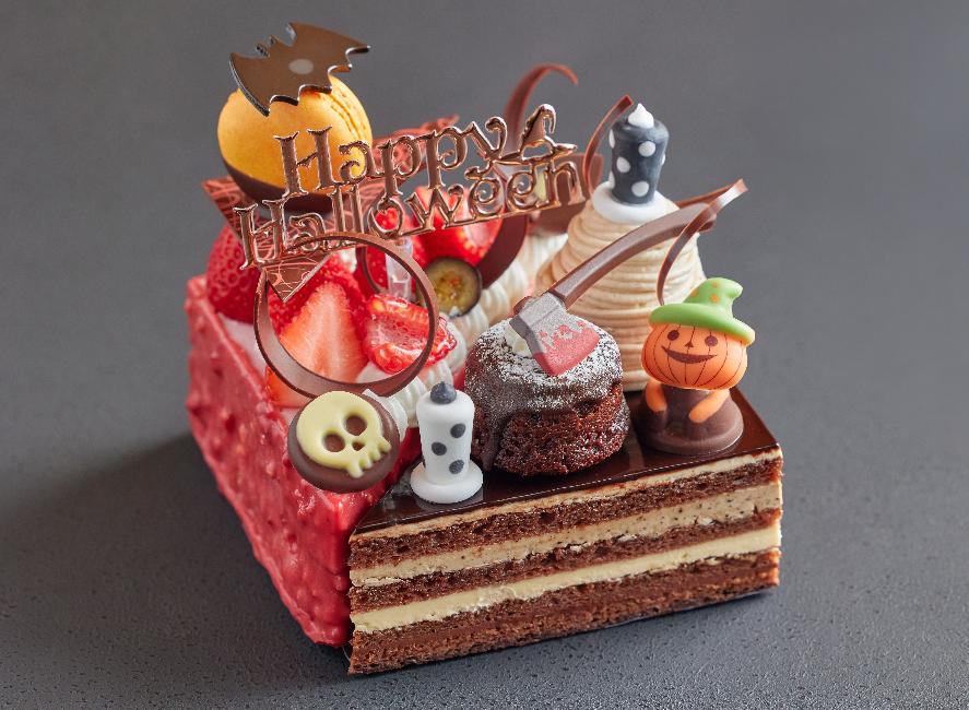 ご予約受付中｜ベリー＆オペラの豪華2層ケーキ！魔法のように2つの味がひとつに「ハロウィン・アソート」登場｜浦安ブライトンホテル東京ベイ